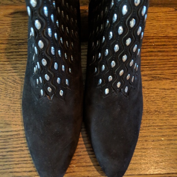 Alaia Ankle Boots - Picture 4 of 4